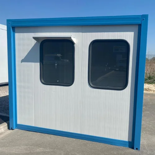 Conteneur de poste de garde 2,70 m x 2,20 m