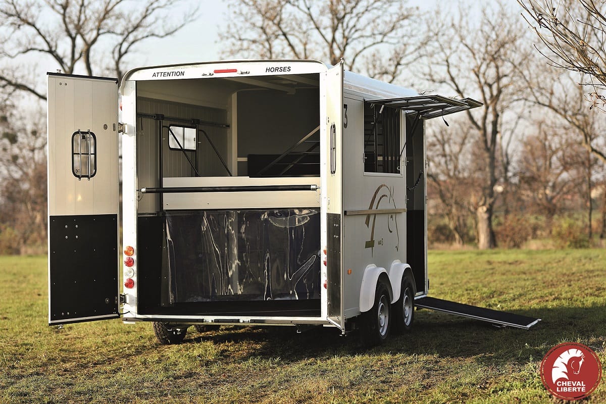remorque premium pour 3 chevaux