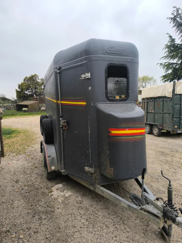 Remorque pour Chevaux et Bétail