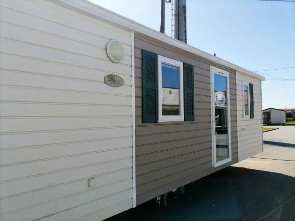 Mobil-home Trigano T2 ( 1000 cm x 370 cm )