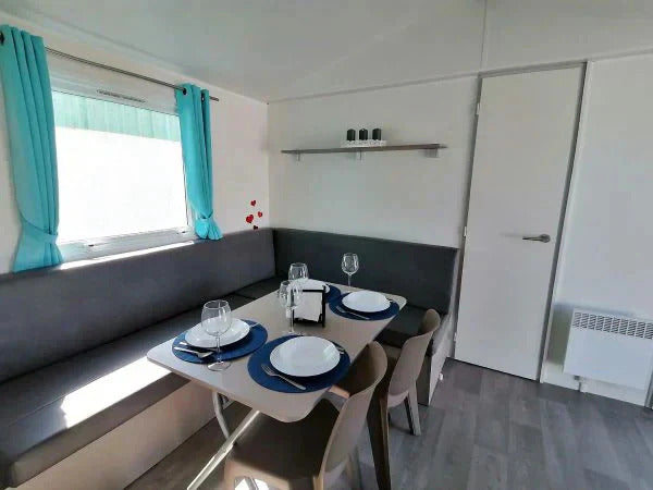 Mobil-home Trigano T2 ( 1000 cm x 370 cm )