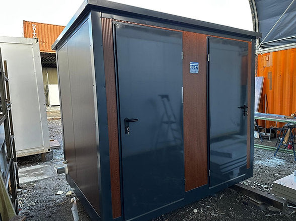 Conteneur Sanitaire 2 Cabines (243 × 174 × 246 cm) – Double WC Autonome pour Chantiers et Événements