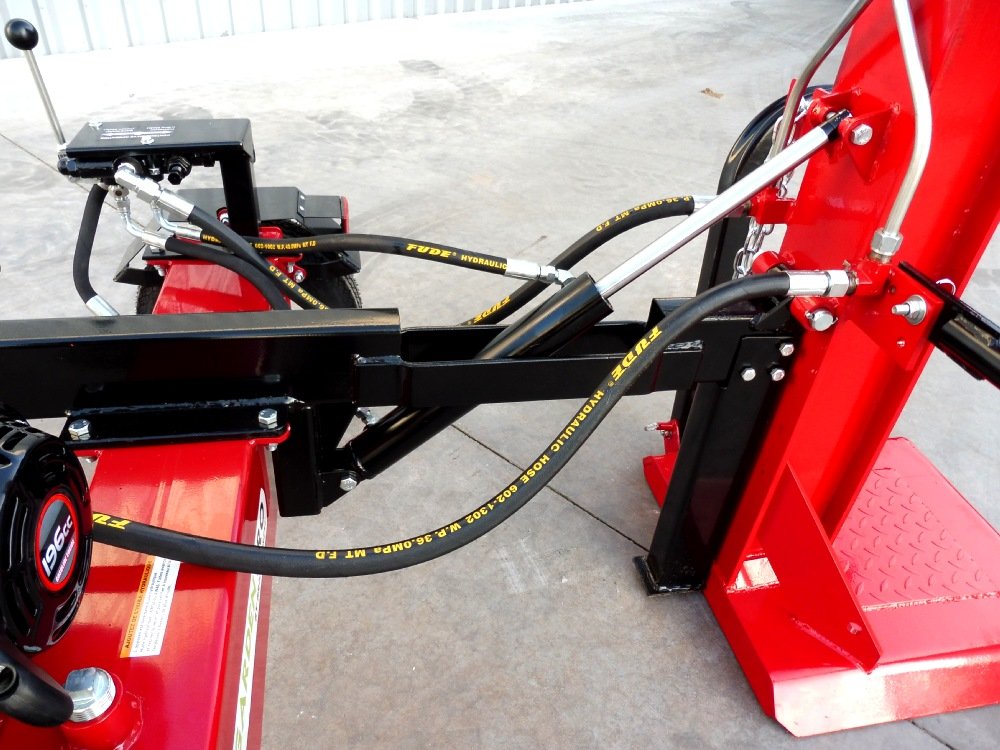F25VH Fendeuse de Bûches Thermique sur Remorque 25T
