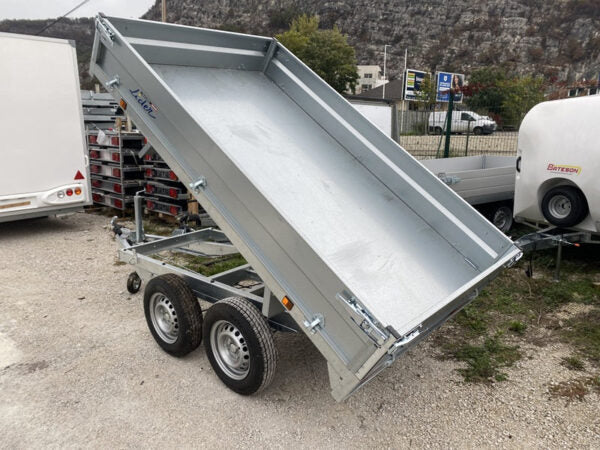 Benne hydraulique Lider 39600, 256 × 148 cm, 2 500 kg MMA, freinage