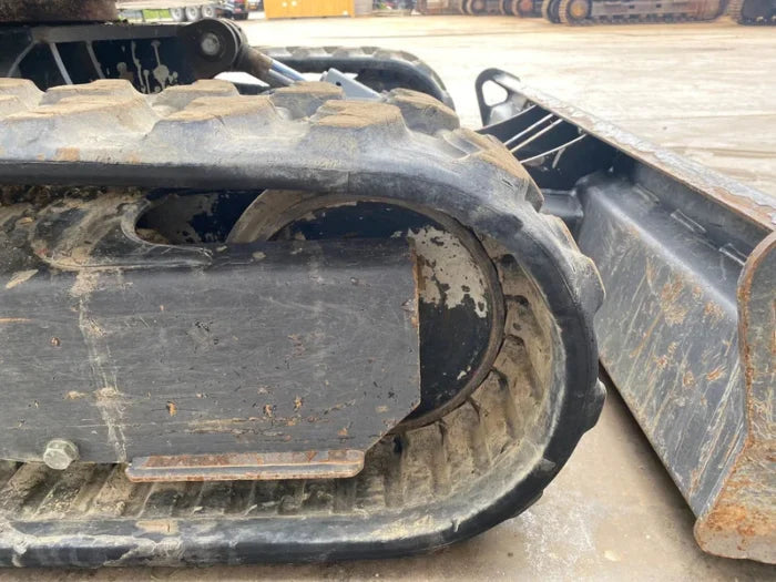BOBCAT E27, 2,68T + 3 GODETS