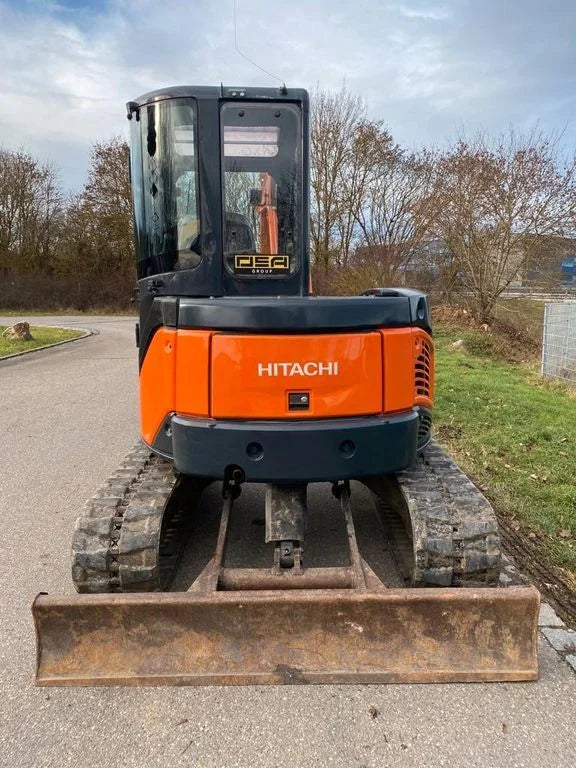 HITACHI ZX50, 4.5T + 3 GODETS