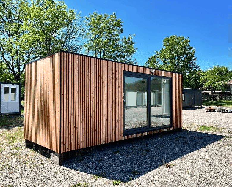 Container aménagé 6m x 2,4m