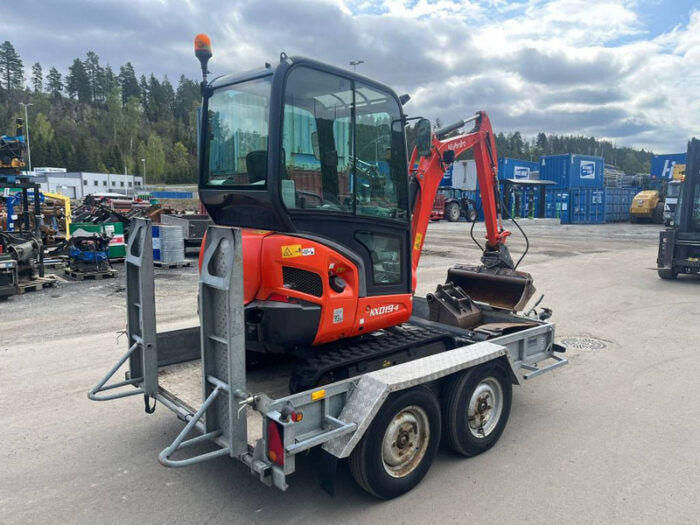 Kubota KX 019-4 + 3 Godets + Remorque