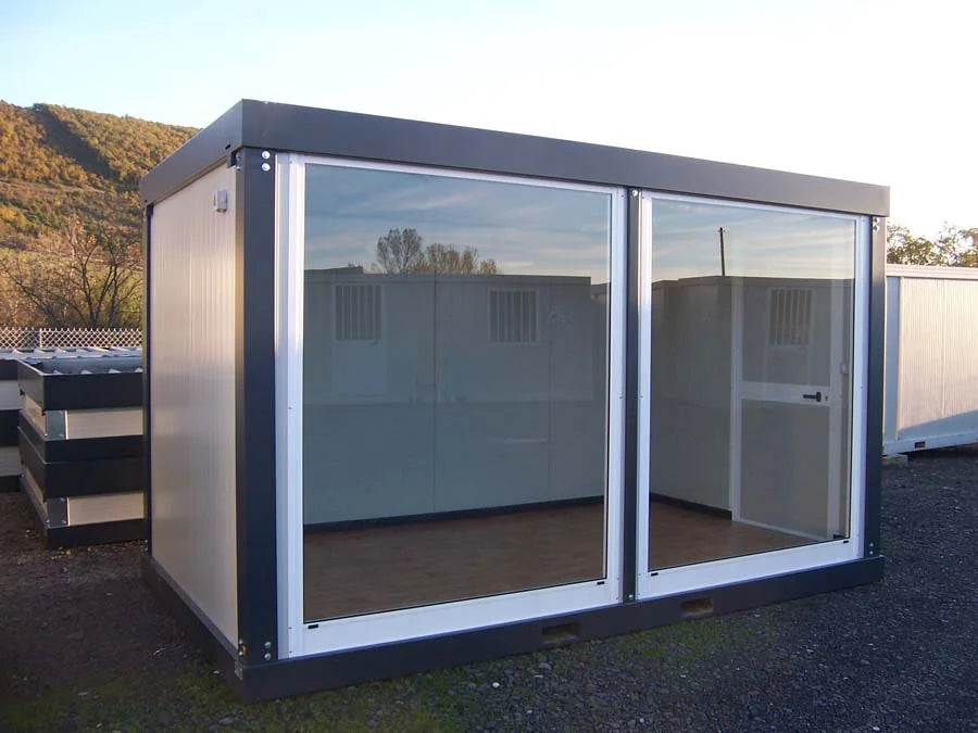 Conteneur Helsinki de 4,8 × 3,5 m pour bureau, atelier ou salle de réunion