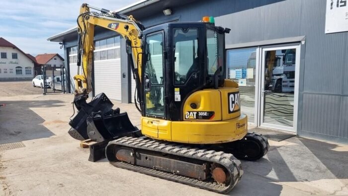 Caterpillar 305E2