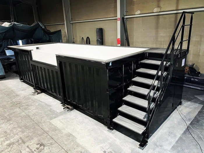 Piscine conteneur de 6,05 × 2,44 m — modèle 0065