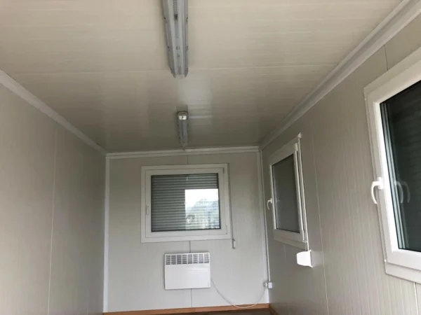 conteneur de bureau isolé de 12 m²