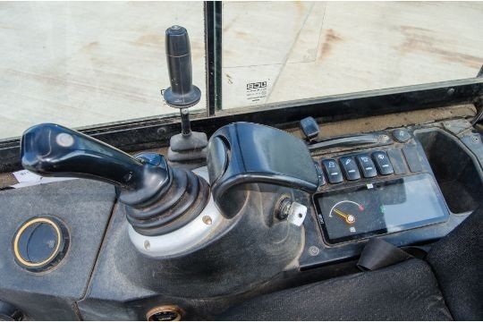 JCB 8016+ 3 GODETS